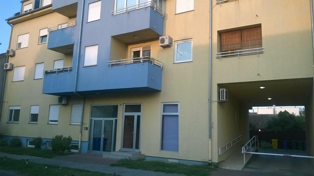 Apartman Mario Osijek Eksteriør billede